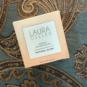 Laura Geller Baked Highlighter - Natural Glow Finish Makeup